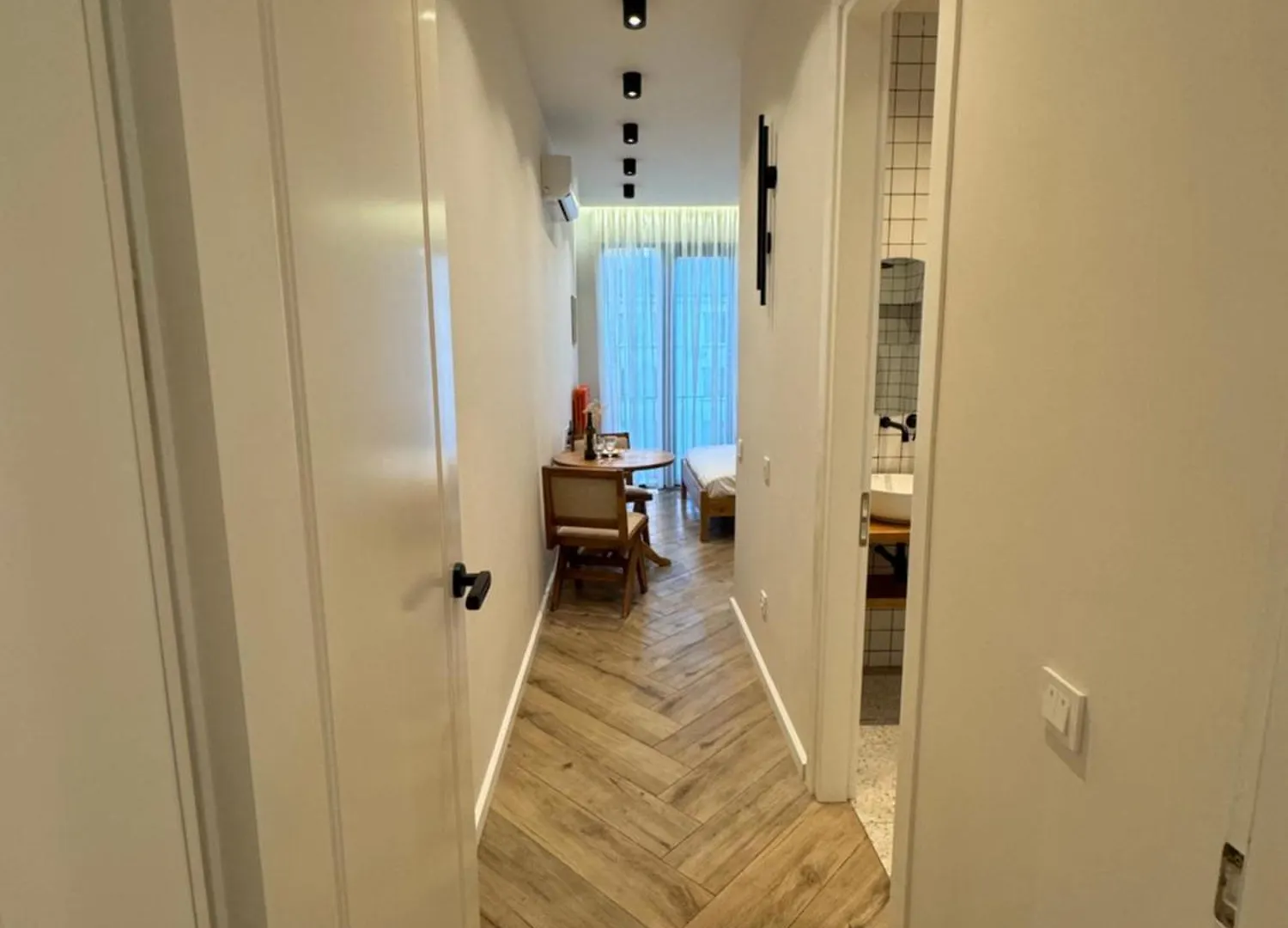 Niari Apartments 3 In Old Batumi